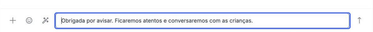 A mensagem reescrita aparece na barra de mensagem antes de você enviá-la